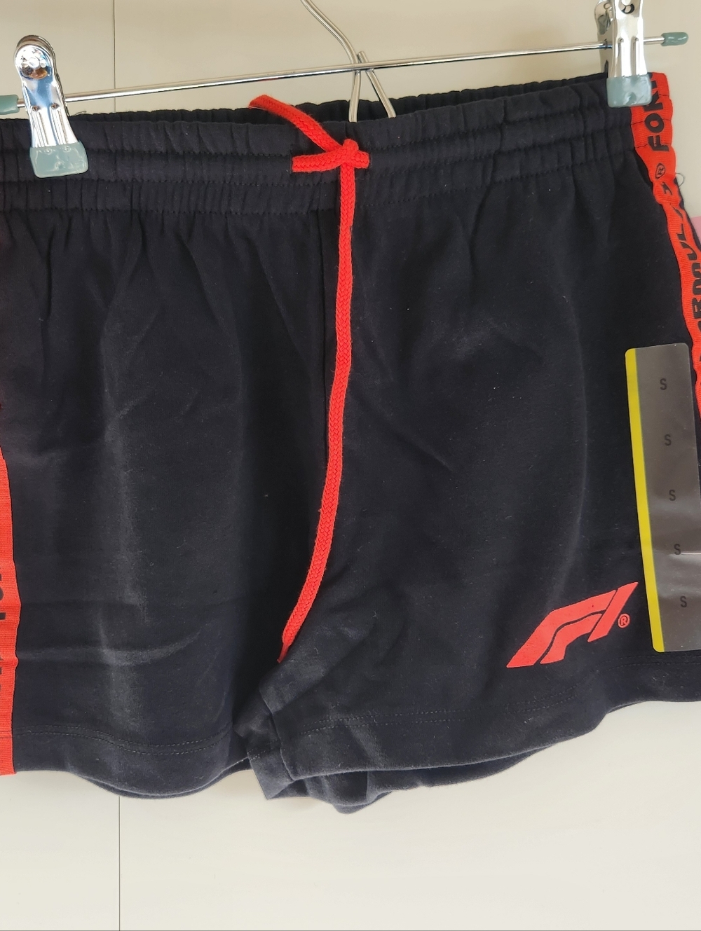 Formula 1 F1 Black Red Athletic Shorts Logo Side Tape Size Small NWT